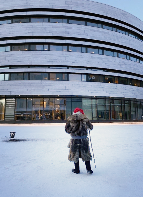 Santa in front of the newly built city hall of Kiruna. Photo by Ria-Maria Adams.